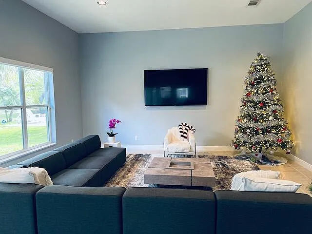 8204 Kiawah Trce — Photo 10