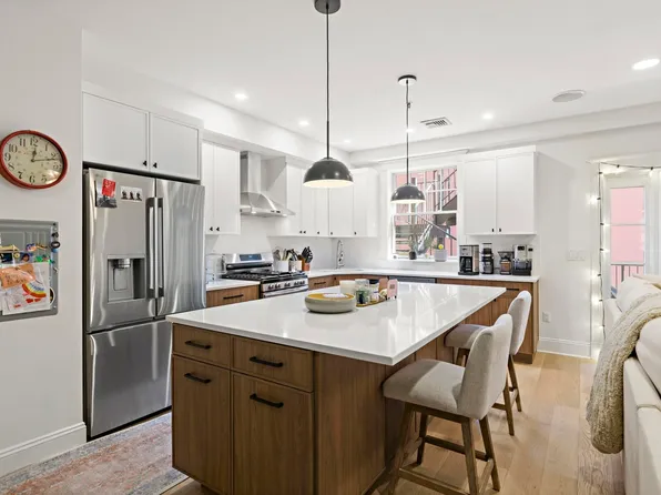 315 Grand St APT 3, Hoboken, NJ 07030