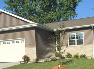 5301 Glacier Dr, Cedar Falls, IA 50613
