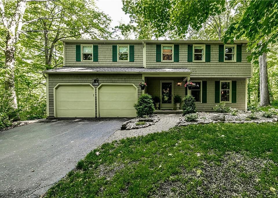 1st image of 8770 Foxfire Ln