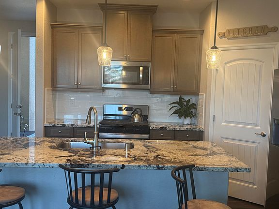 5th image of 1187 Ambrosia Lane