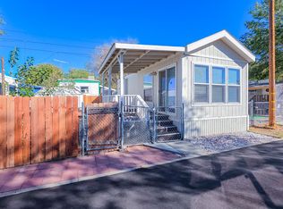 45446 7th St E #17, Lancaster, CA 93535