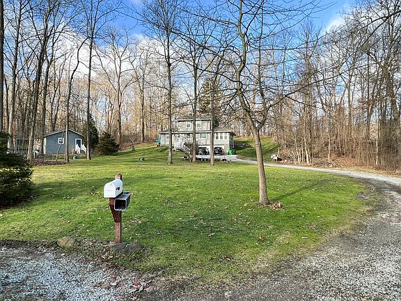 2nd image of 1550 Woodland Dr