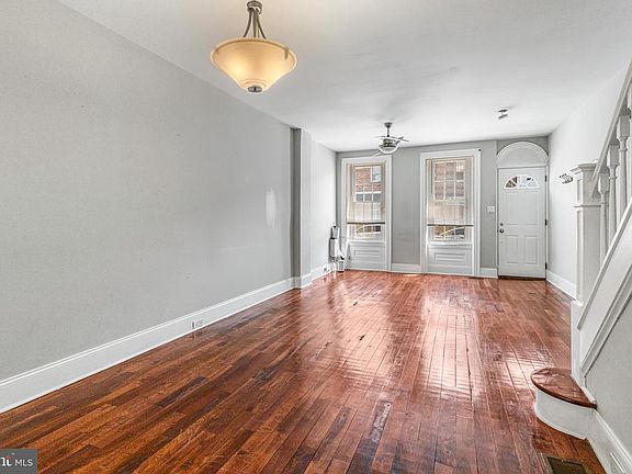 5th image of 2342 E Huntingdon St