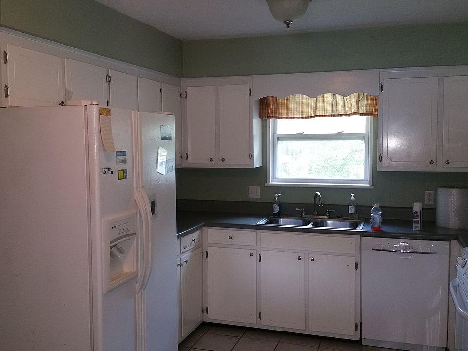 1st image of 327 W 34th Pl