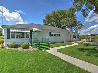 555 N Water St, Dalton City, IL 61925