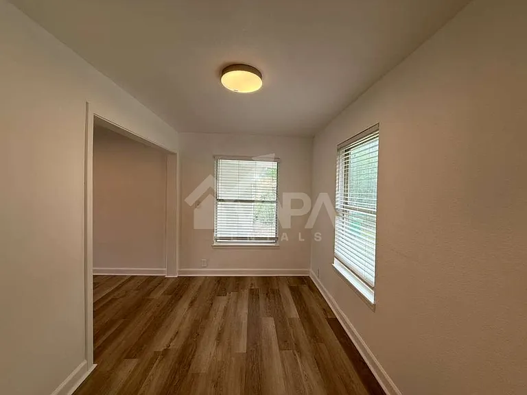 4511 Diamondhead Dr — Photo 9