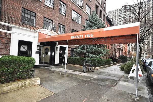 Rented by Corcoran | media 37