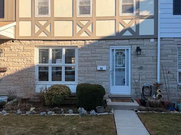 5475 Lakeshore Rd #83, Burlington, ON L7L 1E1