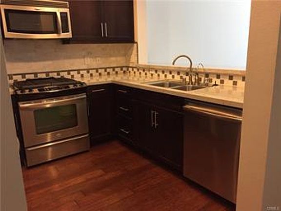4th image of 2349 Jefferson St Unit 323