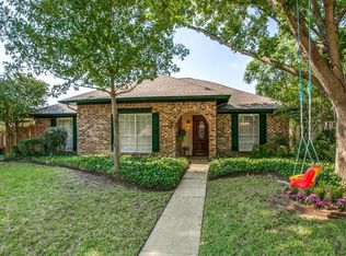 1502 Woodcreek Dr, Richardson, TX 75082
