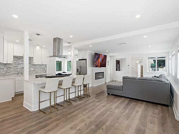 4th image of 10243 Canyon Dr