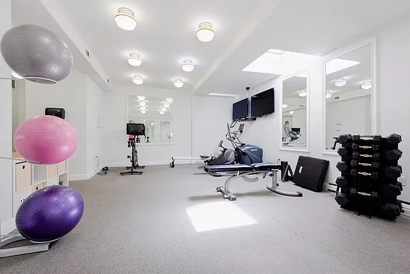 Sold by Douglas Elliman | media 15