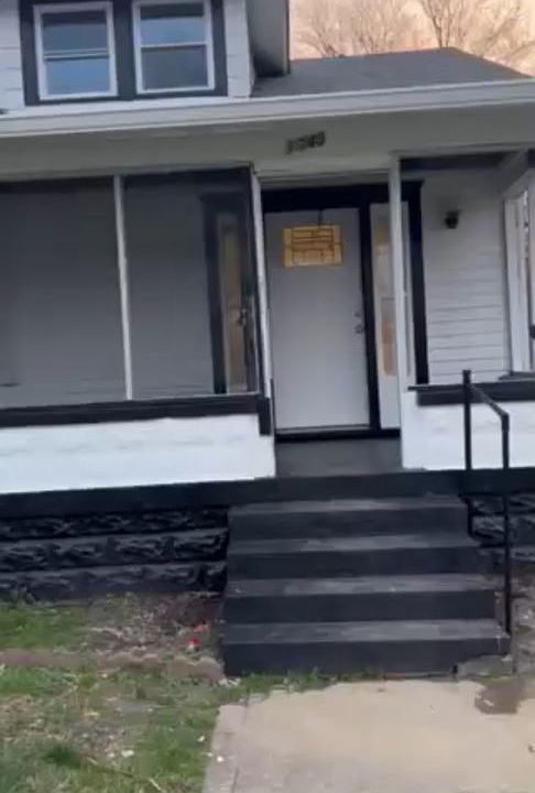 1st image of 1145 S 42nd St