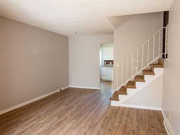 4th image of 11654 Camden Ave