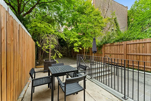 Rented by Artifact.co | media 22