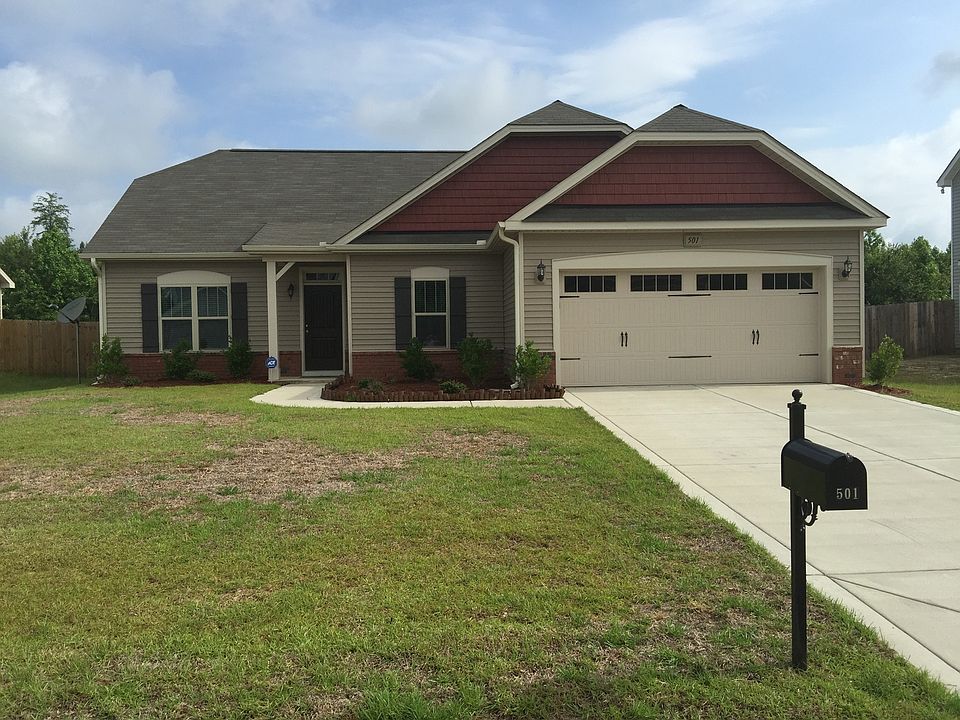 1st image of 501 Roanoke Dr