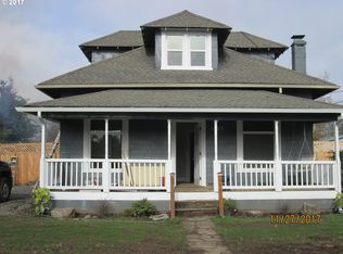 1225 W Lincoln St, Woodburn, OR 97071