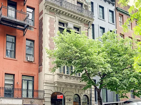 35 W 54th St APT 9, Manhattan, NY 10019