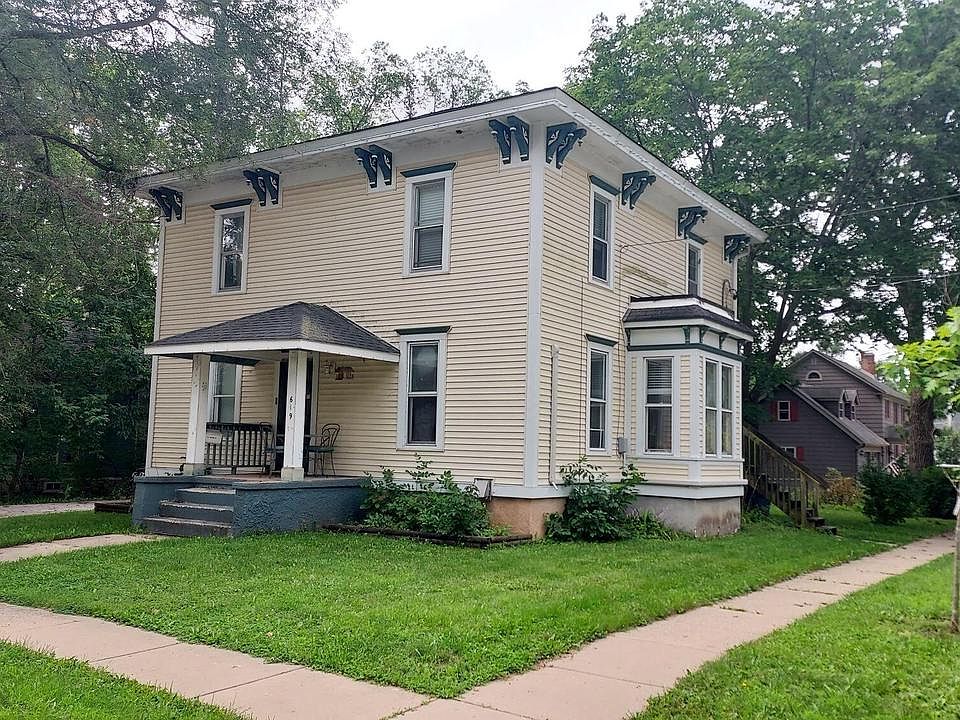 1st image of 619 Division STREET