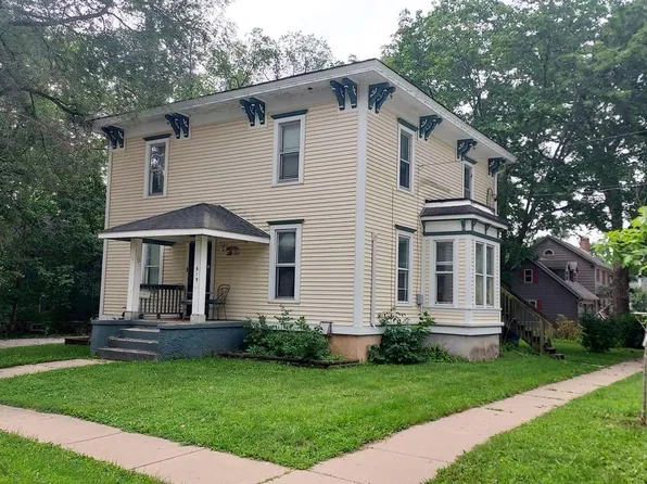 619 Division STREET, Mukwonago, WI 53149