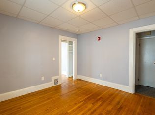 555 Essex St APT 4, Lynn, MA 01902