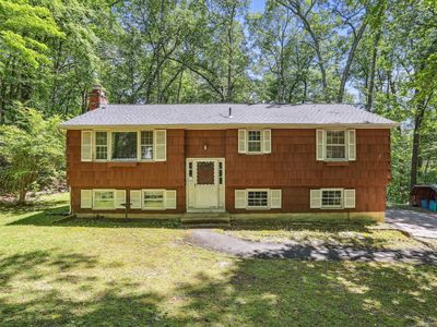 10 New Light Drive, Danbury, CT, 06810
