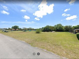 9824 SW 213th St, Miami, FL 33189