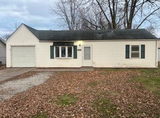 7403 Oak St, Davenport, IA