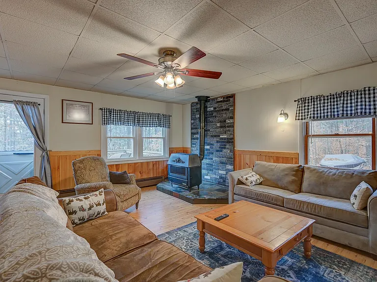 30 Middle Shore Dr — Photo 7