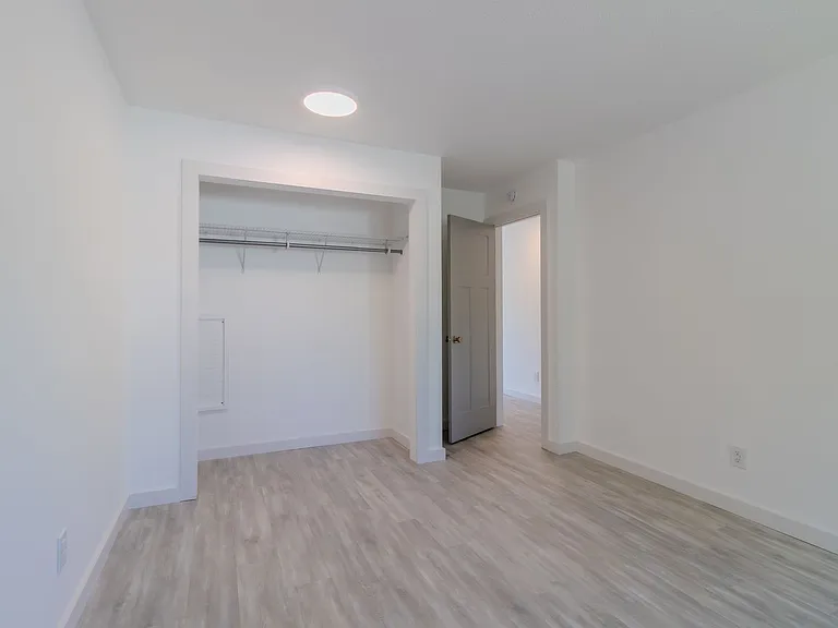 Ingalls Avenue Apartments — Photo 22