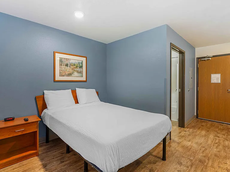 Studio Suite - 1 Full Bed