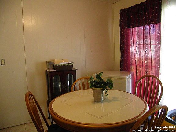 3rd image of 7811 Glen Nook Dr