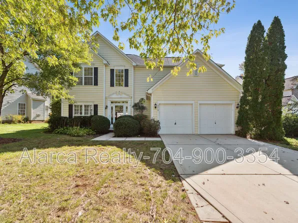 9418 Willow Tree Ln, Charlotte, NC 28277