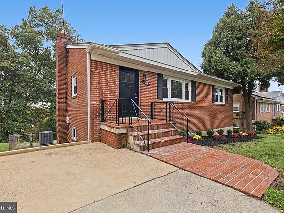 4th image of 3611 Brightseat Rd