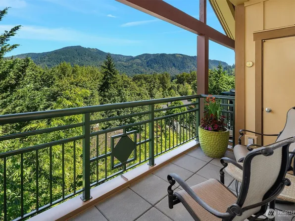 1000 Cabin Creek Lane SW #D302, Issaquah, WA 98027