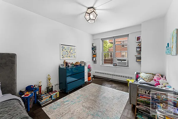 Sold by LoHo Realty | media 7