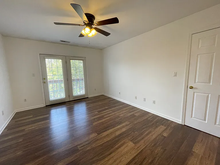 2200A Elder St — Photo 12