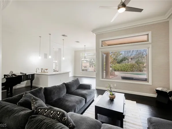 11 Belfair Ct, Henderson, NV 89052