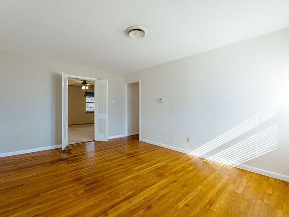 2nd image of 1313 Carrollton Ave