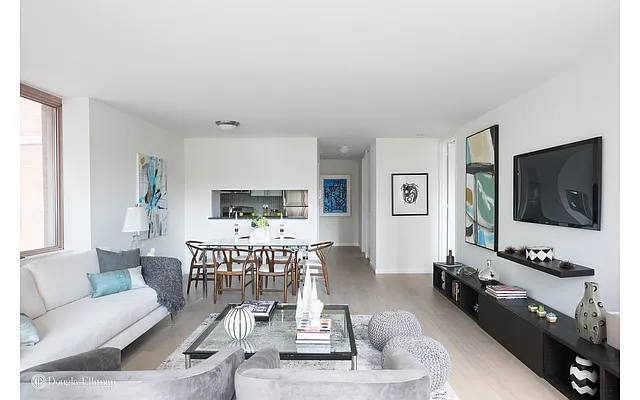 Sold by Douglas Elliman | media 24