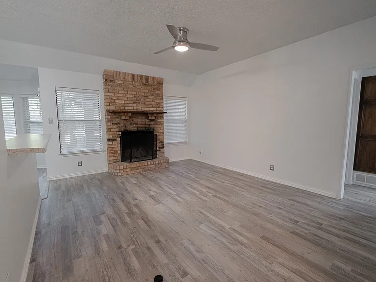 8201 Llano Ave — Photo 14