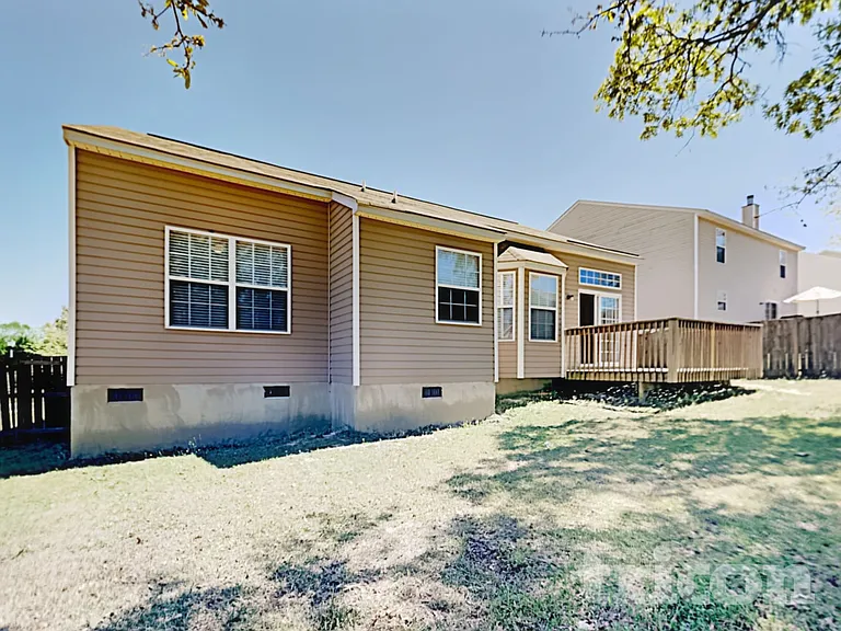 319 Quiet Grove Ln — Photo 15