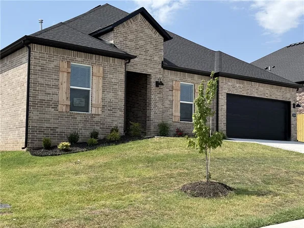 5399 Nicolas Ave, Springdale, AR 72762