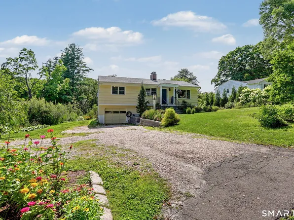 28 Juniper Road, Newtown, CT 06470