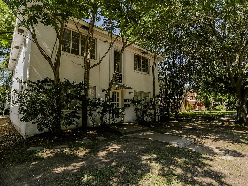 1828 W Main St #4