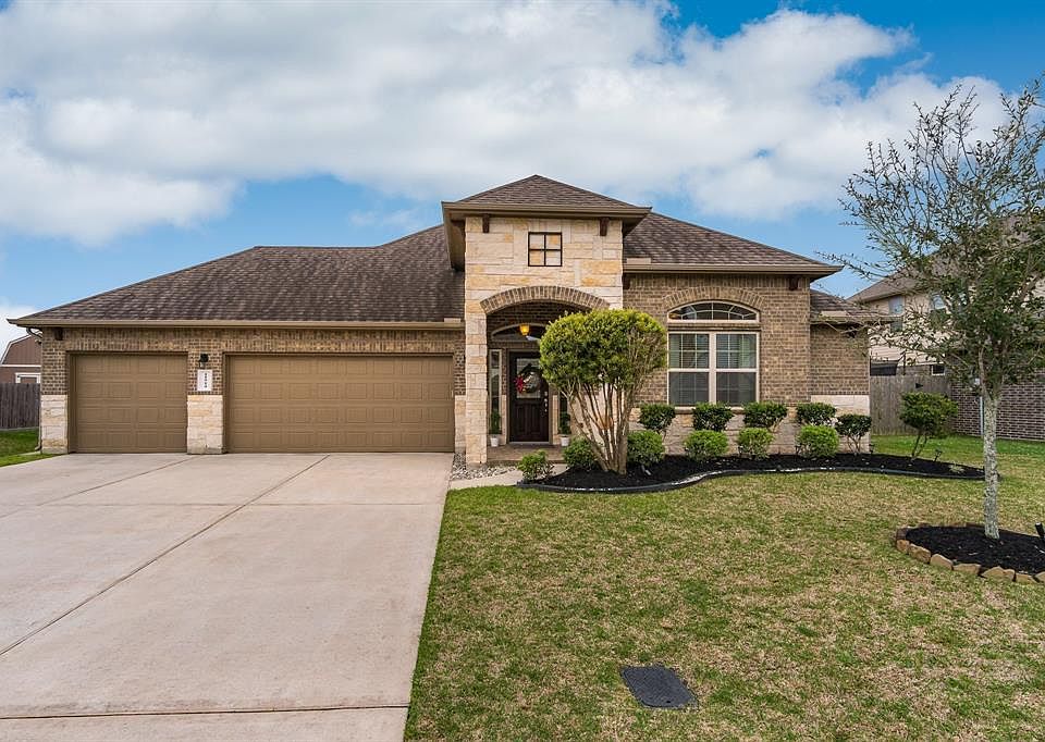 1st image of 11914 Eagle Ridge Dr