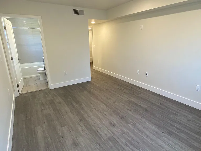 14116 Erwin St #1 — Photo 8
