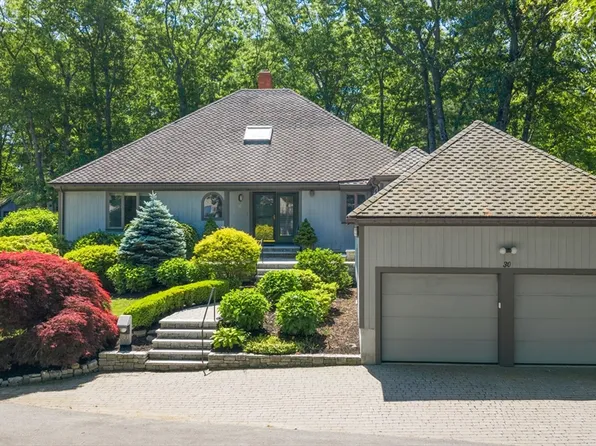 One Salem St #30, Swampscott, MA 01907