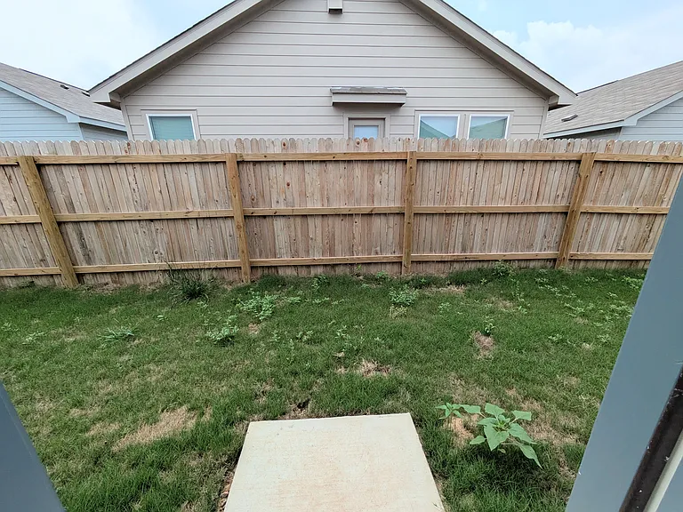 2448 Lost Creek Rd — Photo 23